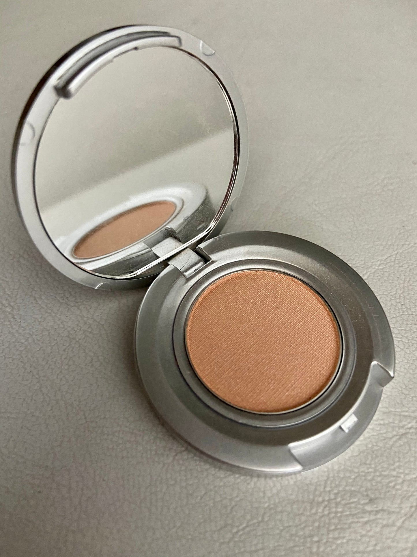 Browtopia® Brow & More Highlighter